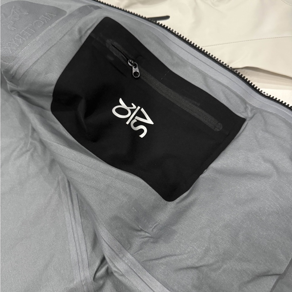 Arcteryx SV6 Jacket Men's Size Large - Picture 5 of 5